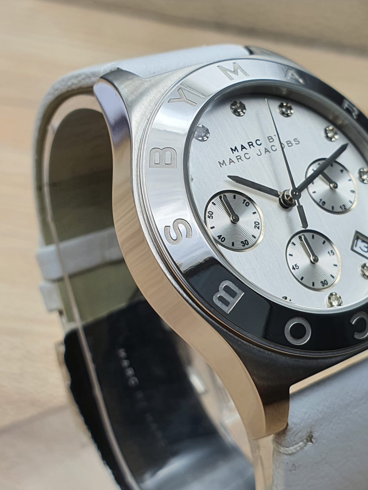 Shop Authentic Marc Jacobs Blade White Dial White Leather Strap Watch for Women - MBM1187 - Luxxuri