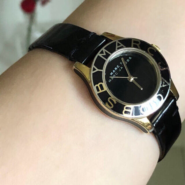 Shop Authentic Marc Jacobs Blade Black Dial Black Leather Strap Watch for Women - MBM1159 - Luxxuri