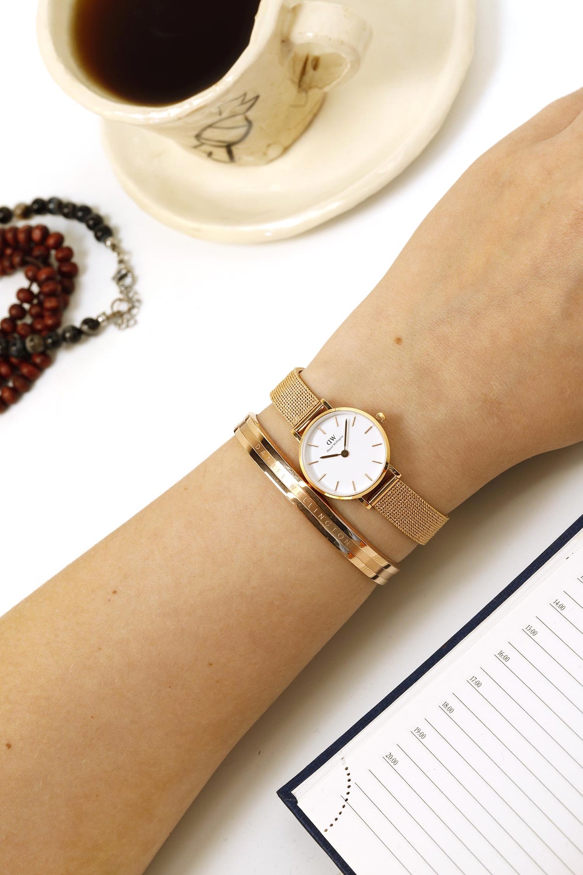 Shop Authentic Daniel Wellington Petite Pressed Melrose White Dial Gold Mesh Bracelet Watch For Women - DW00100447 - Luxxuri