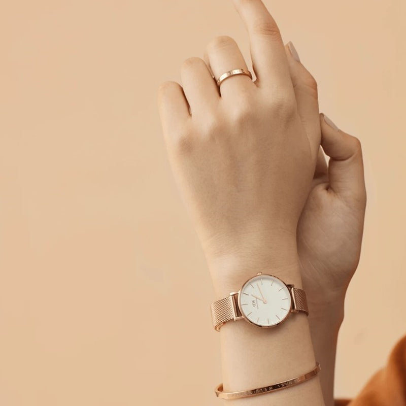 Shop Authentic Daniel Wellington Petite Melrose White Dial Rose Gold Mesh Strap Watch For Women - DW00100305 - Luxxuri