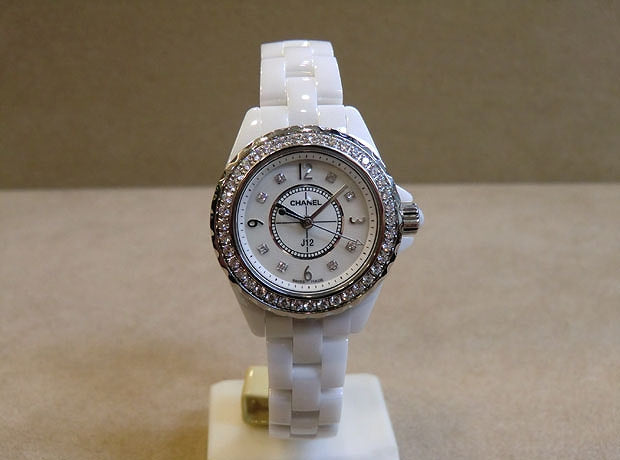 Shop Authentic Chanel J12 Diamonds Quartz White Dial White Steel Strap Watch for Women - J12 H2572 - Luxxuri