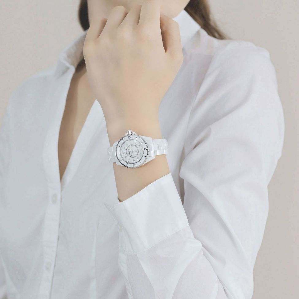 Shop Authentic Chanel J12 Diamonds Ceramic White Dial White Steel Strap Watch for Women - J12 H1628 - Luxxuri