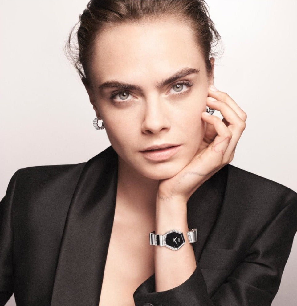 Shop Authentic Dior Gem Dior Mother of Pearl Diamonds Black Dial Silver Steel Strap Watch for Women - CD18111X1058 - Luxxuri