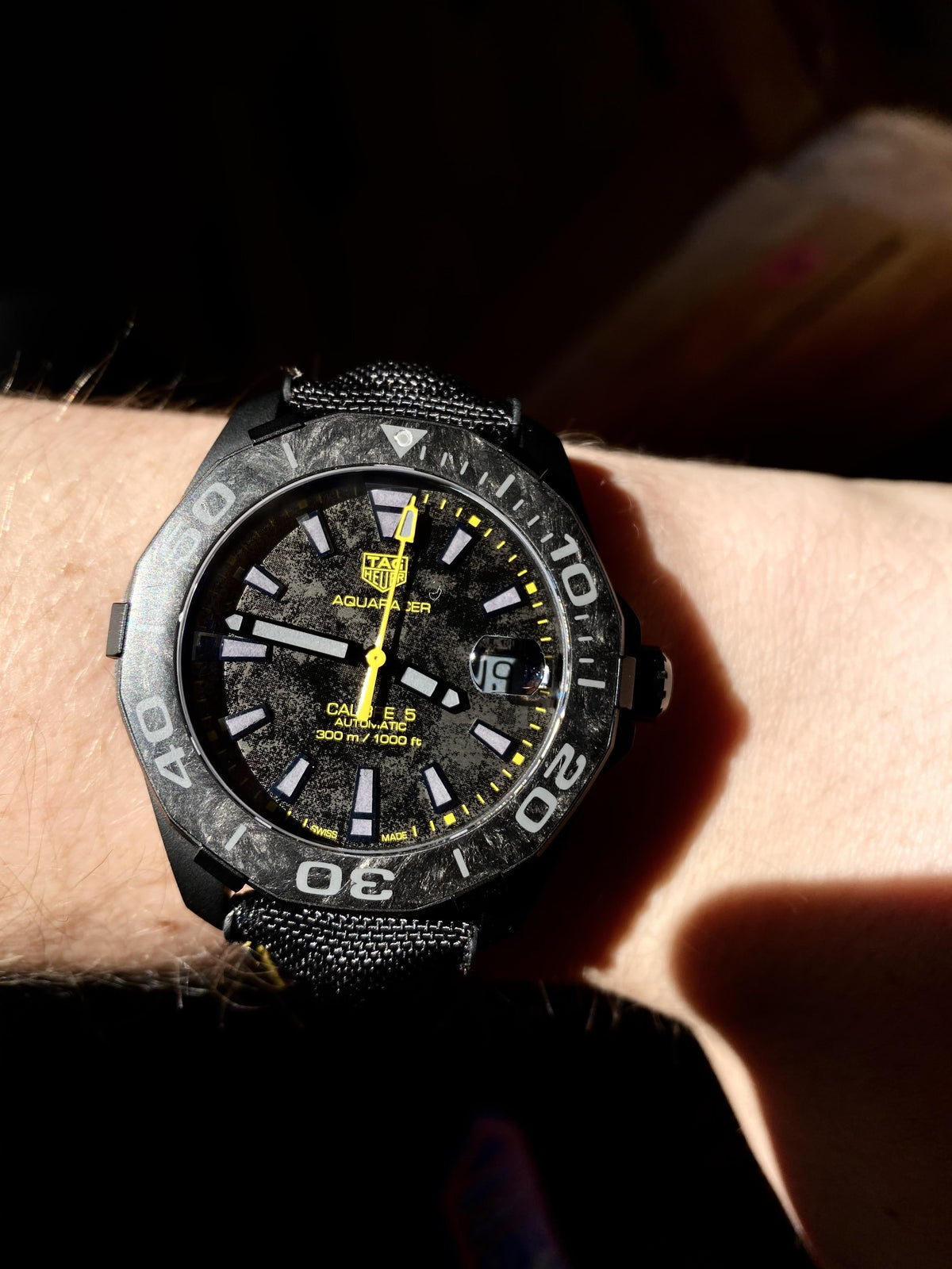 Shop Authentic Tag Heuer Aquaracer Carbon Dial Watch for Men - WBD218B.FC6446 - Luxxuri