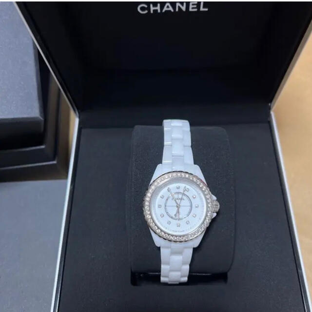 Shop Authentic Chanel J12 Quartz Diamonds White Dial White Steel Strap Watch for Women - J12 H6418 - Luxxuri