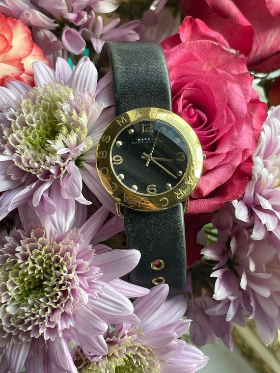 Shop Authentic Marc Jacobs Amy Black Dial Black Leather Strap Watch for Women - MBM1154 - Luxxuri