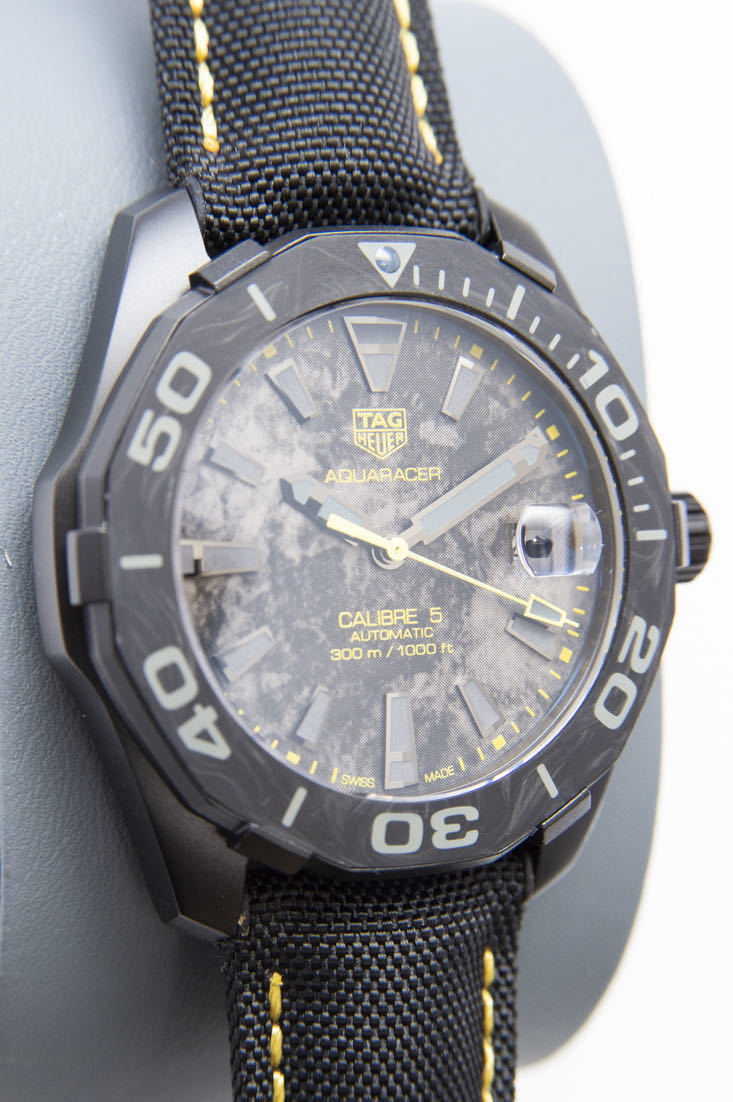 Shop Authentic Tag Heuer Aquaracer Carbon Dial Watch for Men - WBD218B.FC6446 - Luxxuri