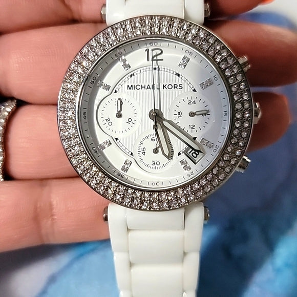 Shop Authentic Michael Kors Parker White Dial White Ceramic Strap Watch for Women - MK5654 - Luxxuri