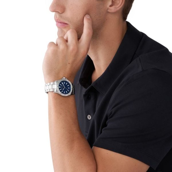 Shop Authentic Michael Kors Everest Three-Hand Blue Dial Silver Steel Strap Watch For Men - MK9079 - Luxxuri