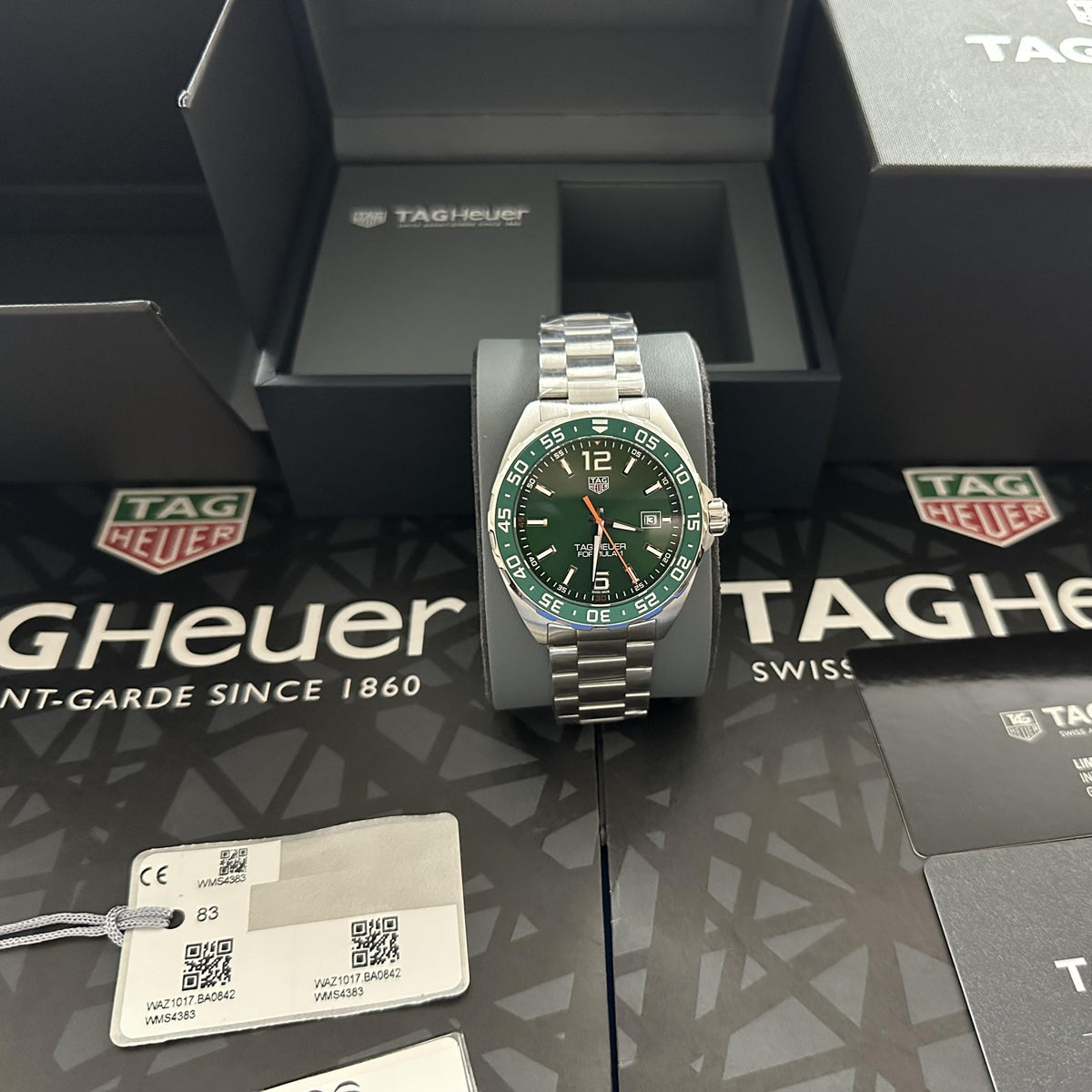  Shop Authentic Tag Heuer Formula 1 Quartz Green Dial Silver Steel Strap Watch for Men - WAZ1017.BA0842 - Luxxuri