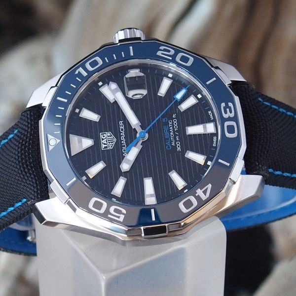  Shop Authentic Tag Heuer Aquaracer Calibre 5 Automatic Black Dial Black Nylon Strap Watch for Men - WAY201C.FC6395 - Luxxuri