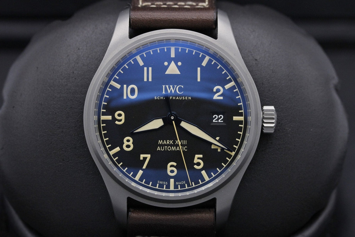  Shop Authentic IWC Pilot's Watch Mark XVIII 40mm Black Dial Brown Leather Strap Watch for Men - IW327006 - Luxxuri