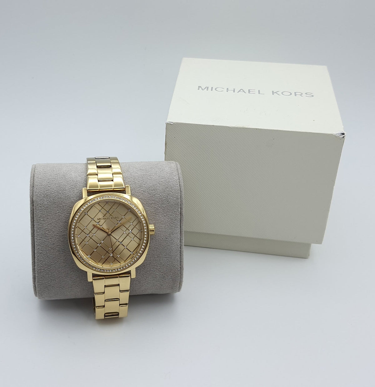  Shop Authentic Michael Kors Nia Quartz Gold Dial Gold Steel Strap Watch For Women - MK3989 - Luxxuri