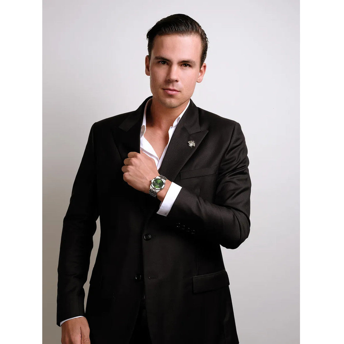  Shop Authentic Maurice Lacroix Aikon Automatic Green Dial Silver Steel Strap Watch for Men - AI1807-SS002-630-1 - Luxxuri
