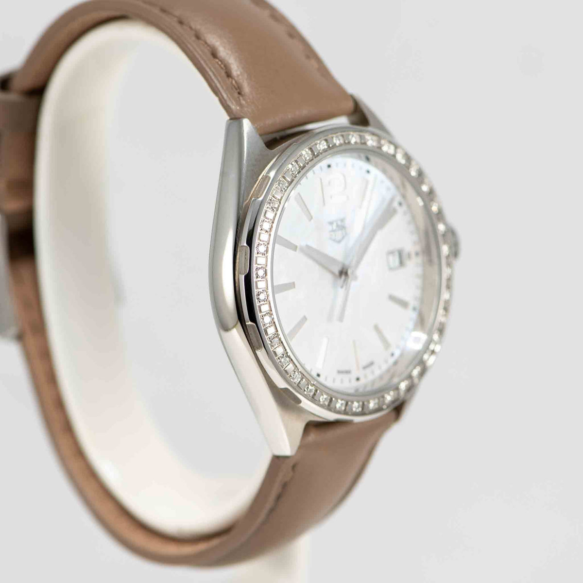  Shop Authentic Tag Heuer Formula 1 Quartz Mother of Pearl Dial Brown Leather Strap Watch for Women - WBJ131A.FC8255 - Luxxuri
