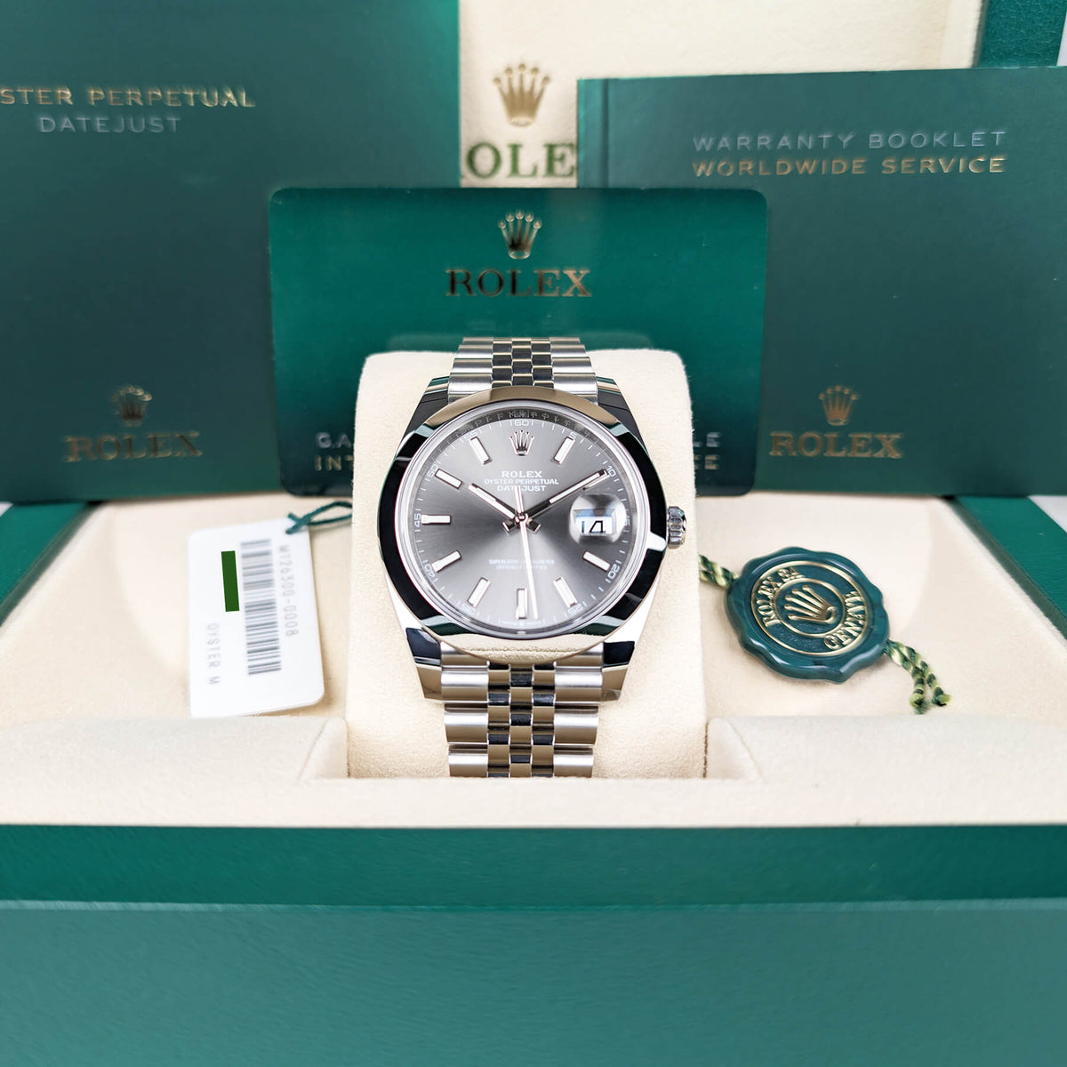  Shop Authentic Rolex Datejust 41 Oyster Grey Dial Silver Oystersteel Bracelet Watch for Men - M126300-0008 - Luxxuri