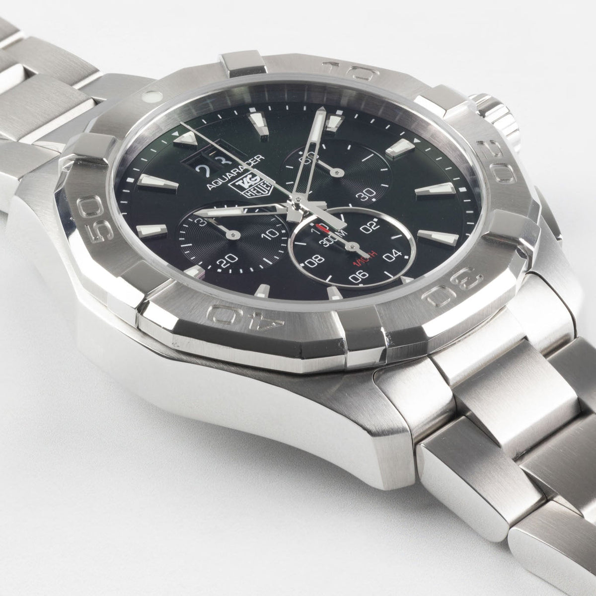  Shop Authentic Tag Heuer Aquaracer Chronograph Black Dial Silver Steel Strap Watch for Men - CAY1110.BA0927 - Luxxuri