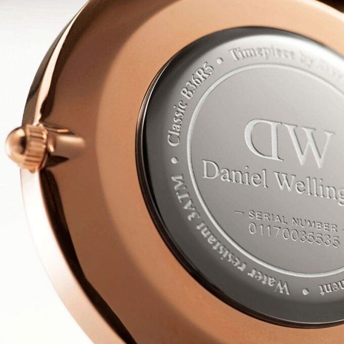  Shop Authentic Daniel Wellington Classic York White Dial Brown Leather Strap Watch For Men - DW00100011 - Luxxuri