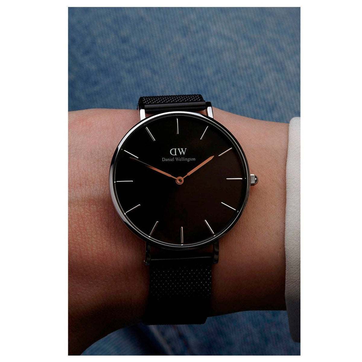  Shop Authentic Daniel Wellington Petite Ashfield Black Dial Black Mesh Strap Watch For Women - DW00100308 - Luxxuri