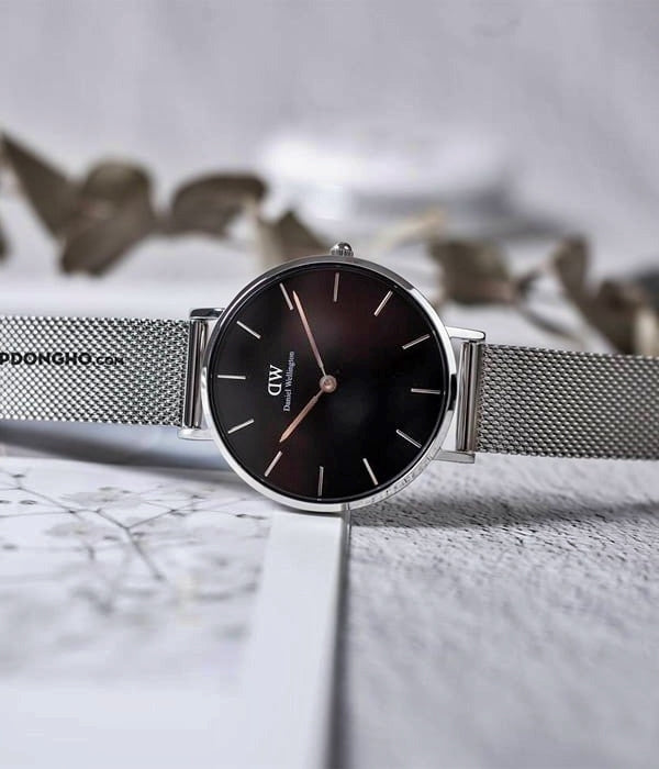  Shop Authentic Daniel Wellington Classic Petite Sterling Black Dial Silver Mesh Bracelet Watch For Women - DW00100162 - Luxxuri