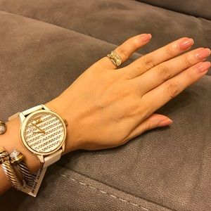  Shop Authentic Marc Jacobs Lidia Stripe White Dial White Leather Strap Watch for Women - MBM1164 - Luxxuri