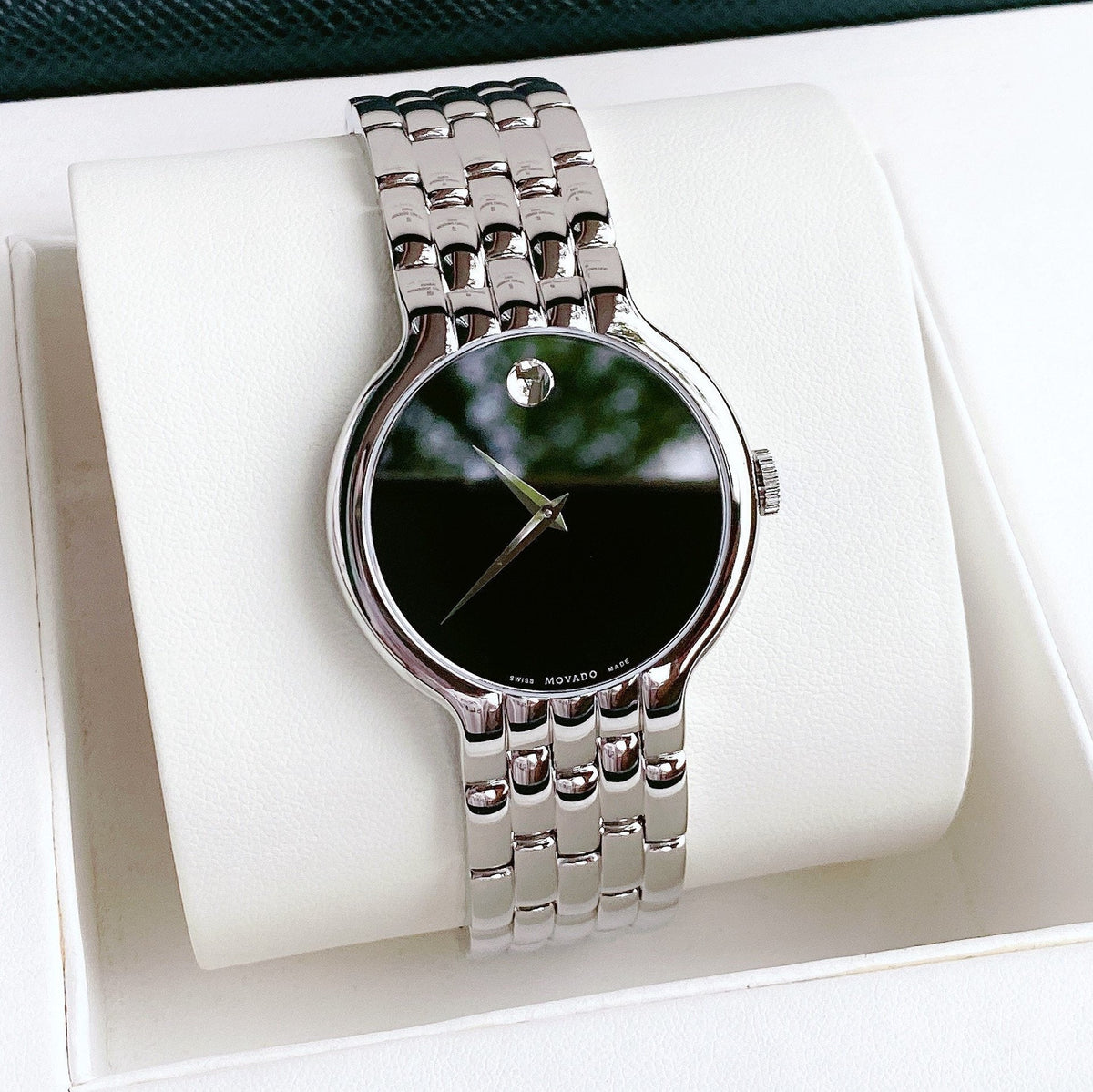 Shop Authentic Movado Classic Quartz Black Dial Silver Steel Strap Watch for Men - 0606337 - Luxxuri